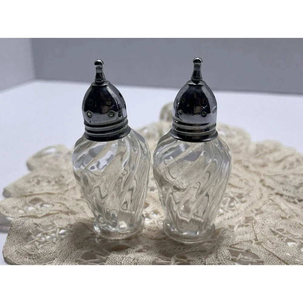 Unbranded beautiful vintage